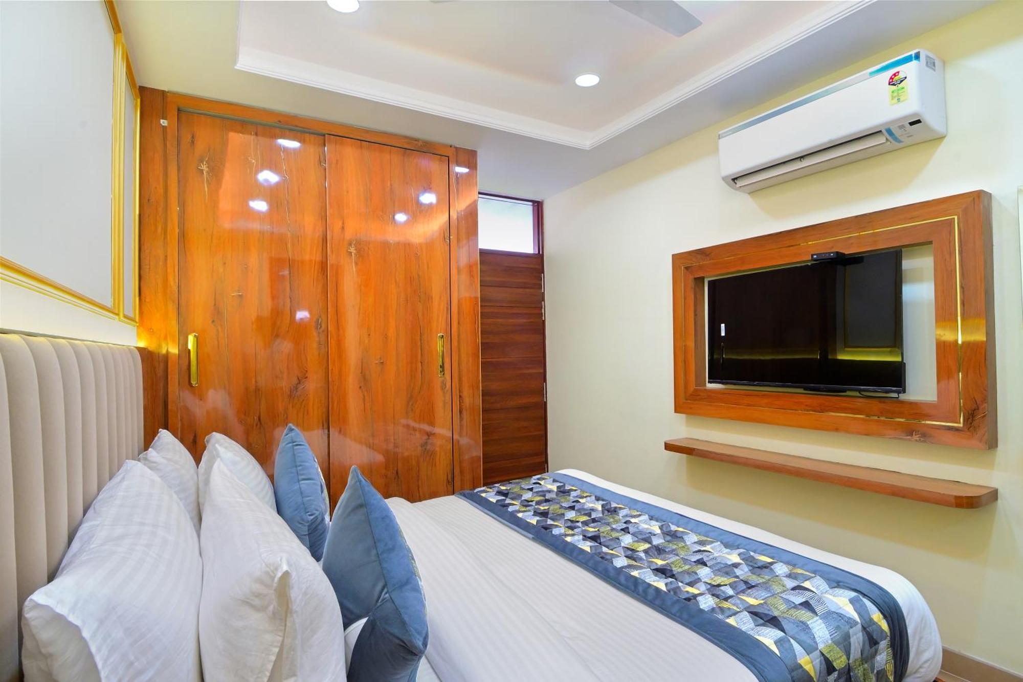 Bed & Breakfast Sleepover New Delhi